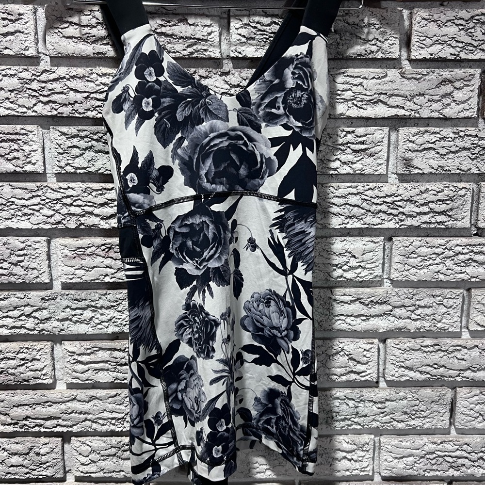 Lululemon Push Ur Limits Tank
Brisk Bloom Black White / Black